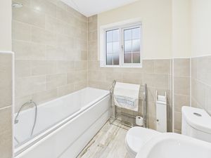 Family Bathroom- click for photo gallery